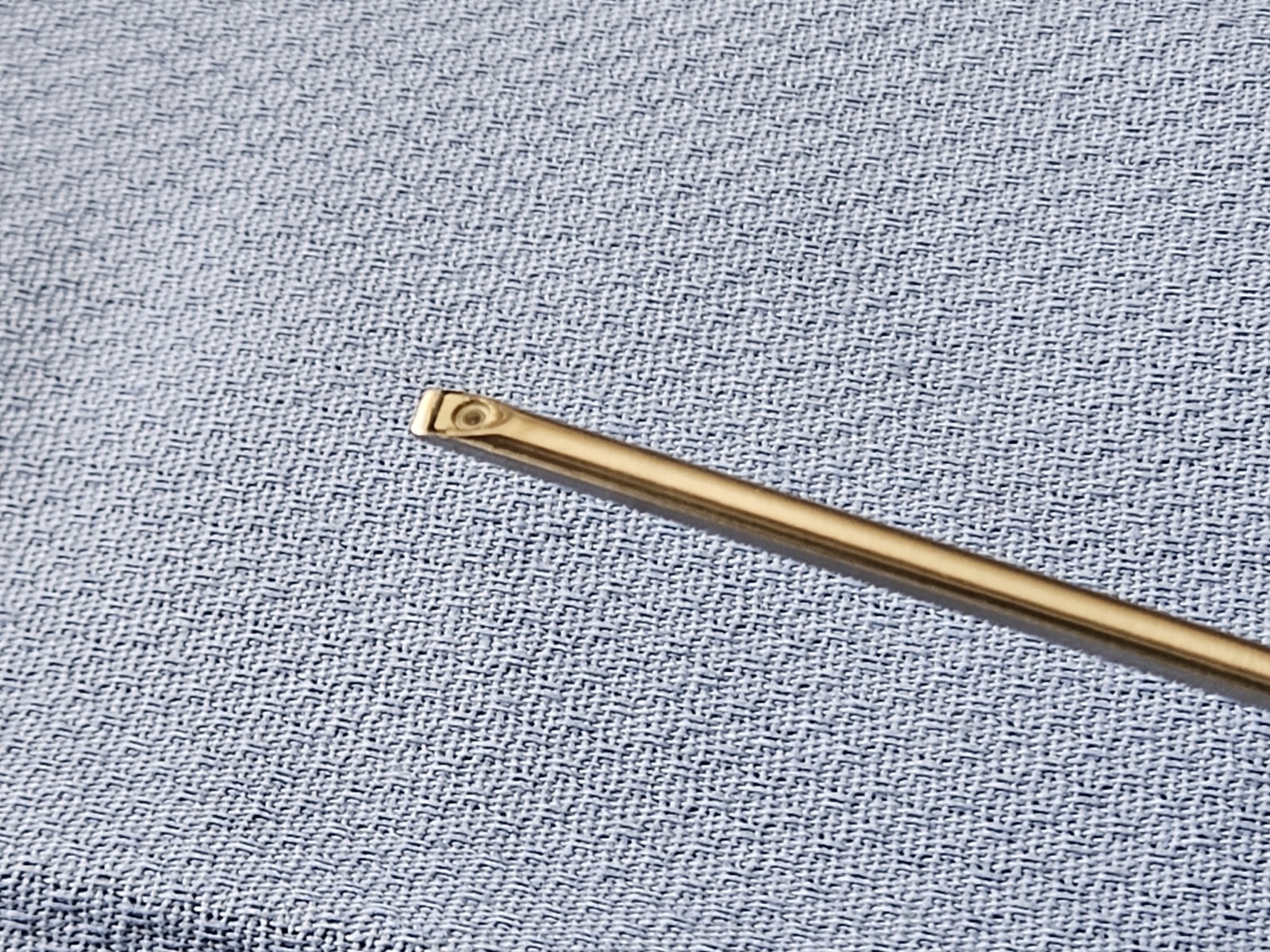 Arthrex 4.0 mm 70º HD SYNERGY Arthroscope, C-Mount, 152 mm AR-3355 4070
