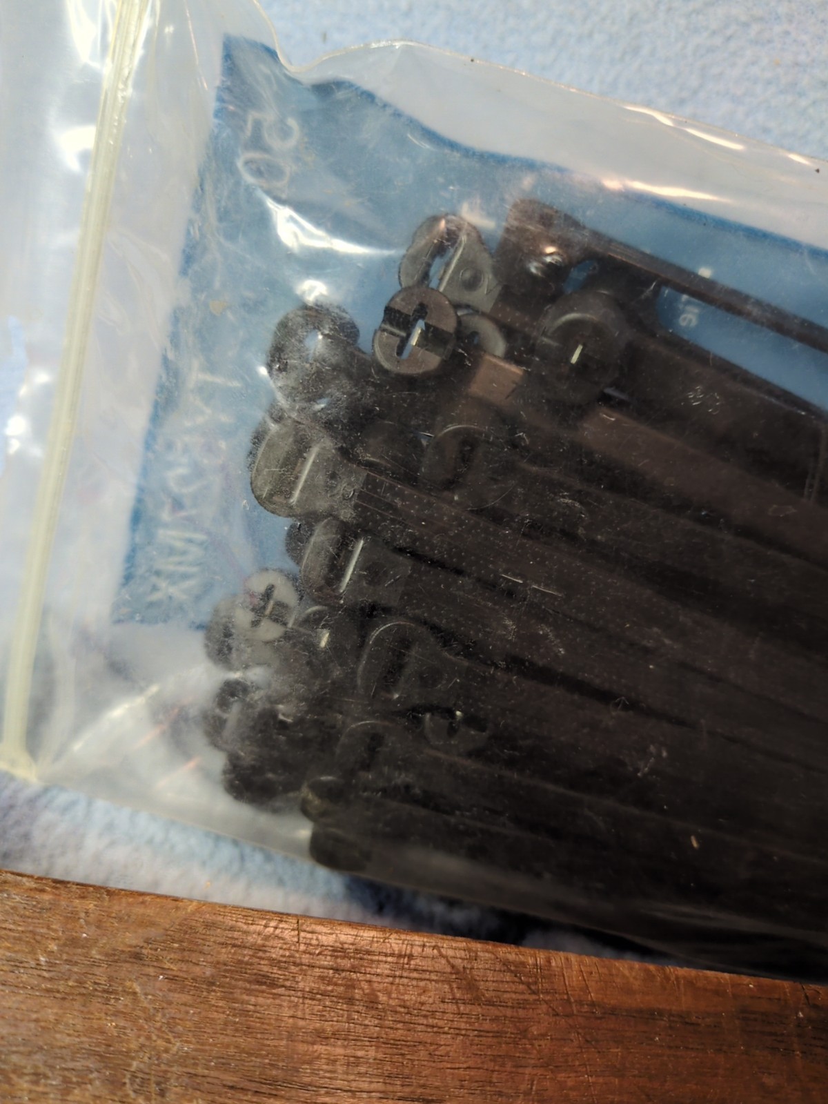 (50) Thomas & Betts Ty-Rap TY527MX 13-3/8 Inches 120lb Black Cable Ties NOS