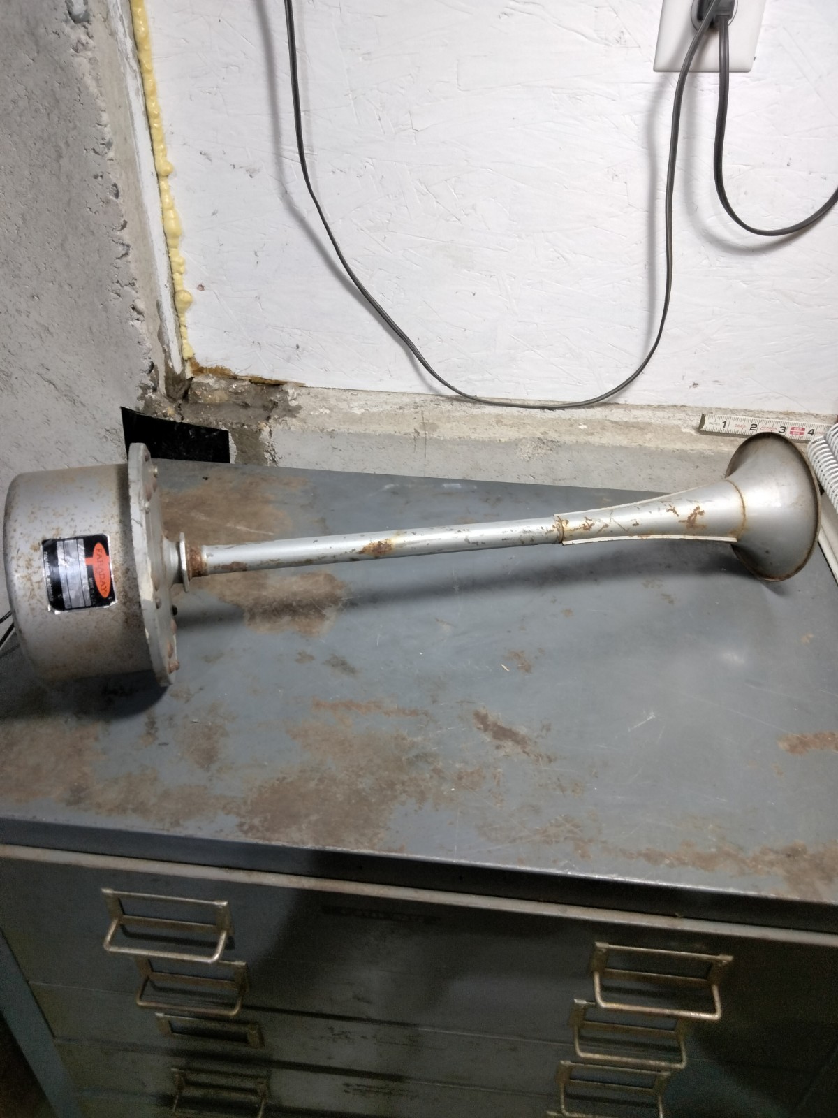 Faraday Electric Resonating Signal Horn 120v Untested