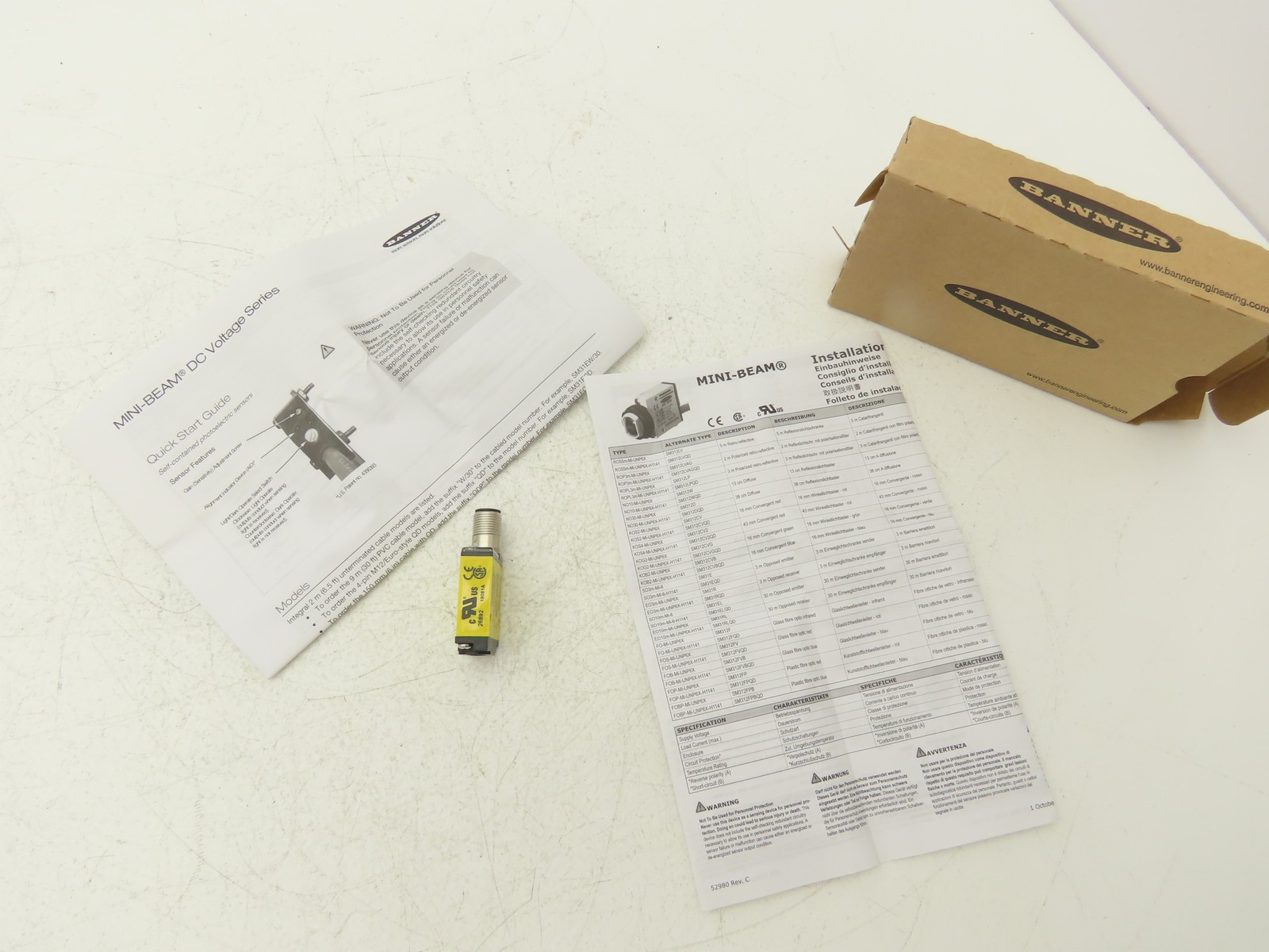 Banner SM312WQD Mini-Beam Divergent Diffuse Standard Sensor 130mm 10-30VDC