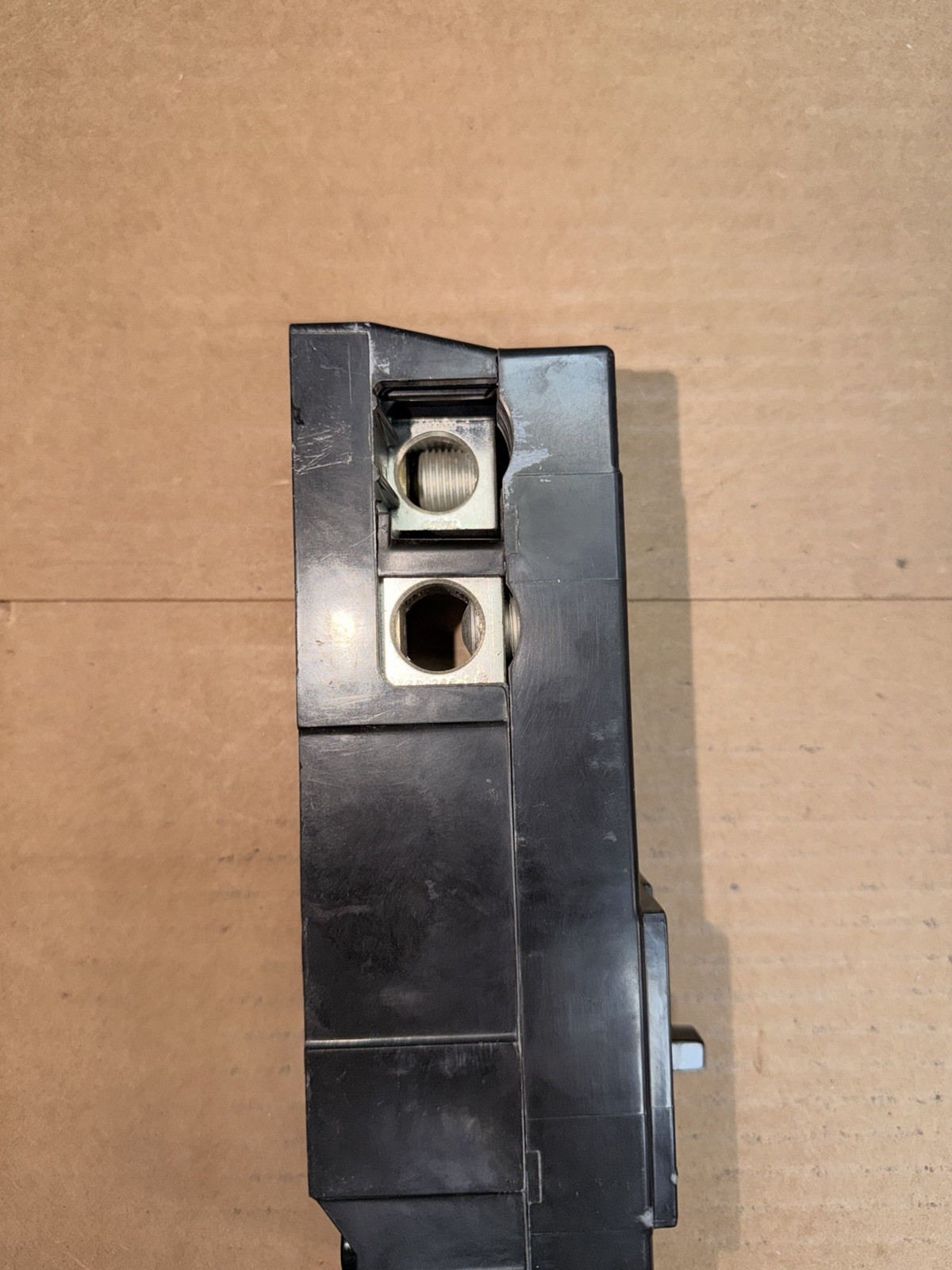 Siemens QS2200 200 Amp 10kA @ 240 Vac 2 Pole Circuit Breaker – NEW TAKE OUT