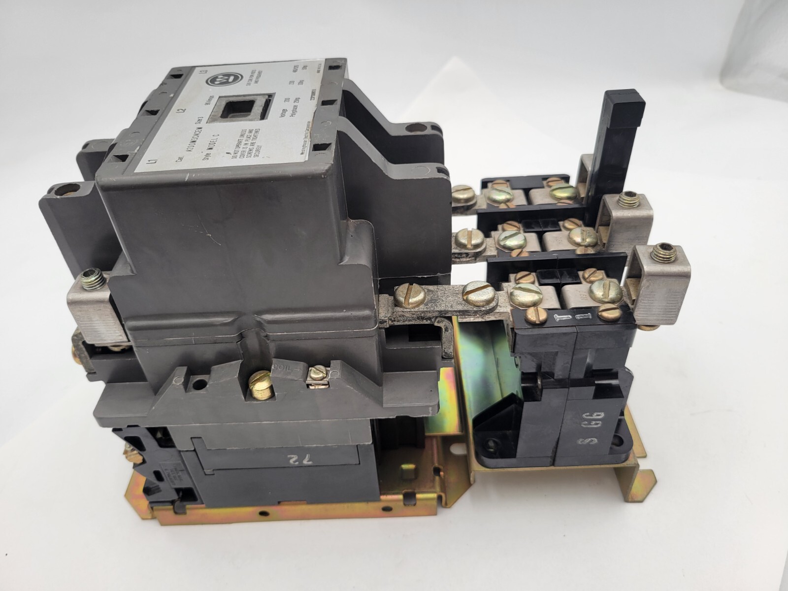 Westinghouse A200M3CACEM Starter 90A 3P 600V Size 3 Coil 110/120V Heaters H90