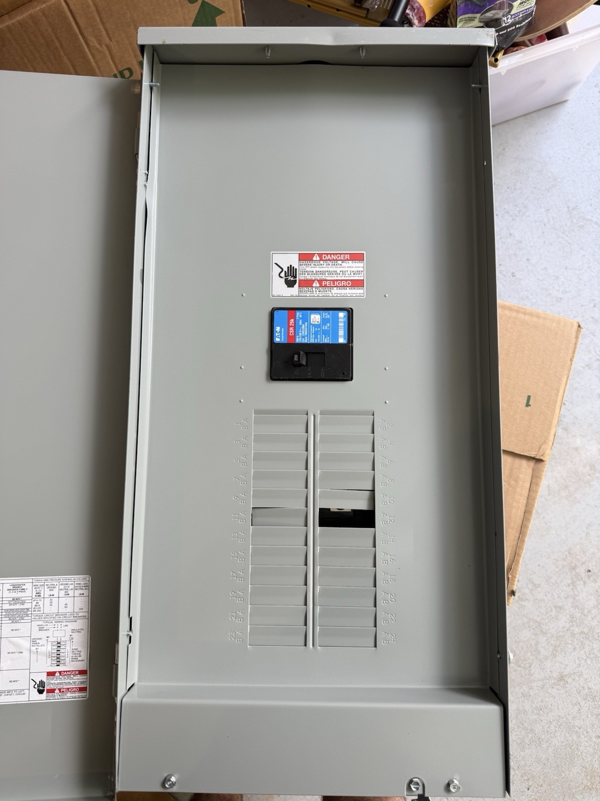 EATON CH 200 Amp 16-Circuit Outdoor Main Breaker Plug-On Neutral Load Center
