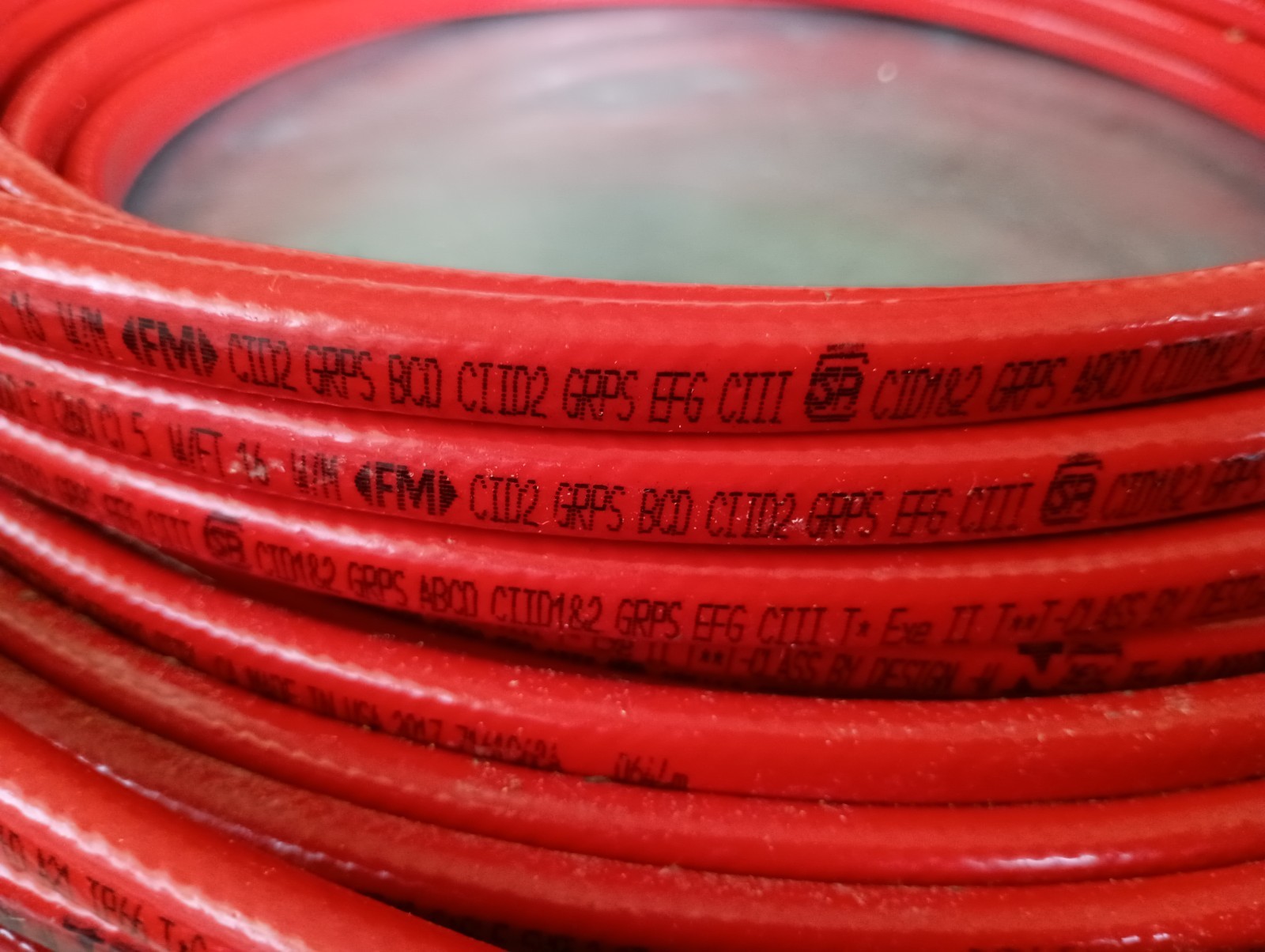 NEW 100 FT RAYCHEM VPL-5VPL2-CT HIGH TEMP SELF REG. HEATING CABLE 5W/FT 277VAC