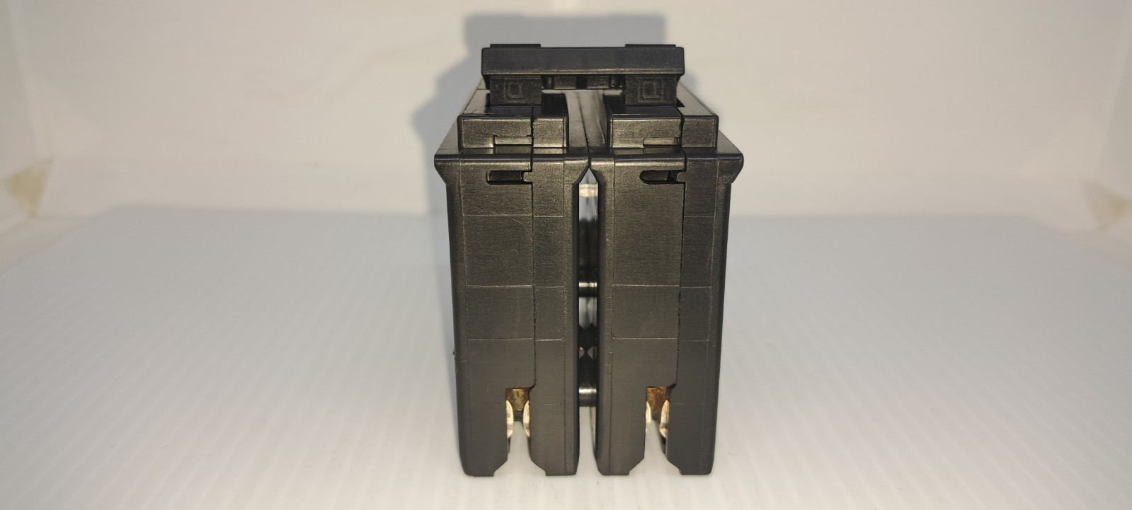 SQUARE D HOM230 30 AMP 2 POLE 240 VOLT CIRCUIT BREAKER TYPE HOM