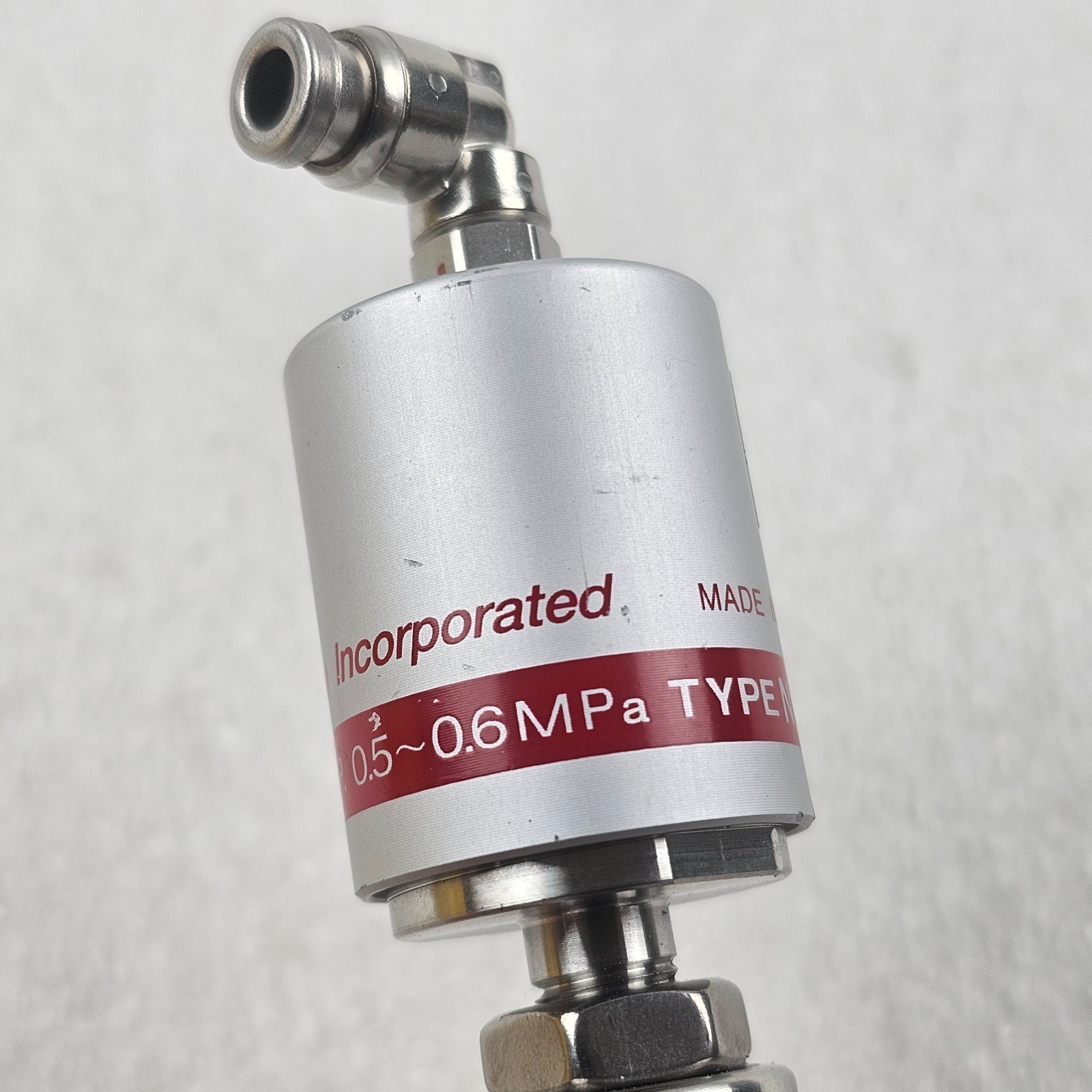 Fujikin Incorporated O.P. 0.5~0.6MPa TYPE N.C./ FUJIKIN 316L-P / JBWVV000