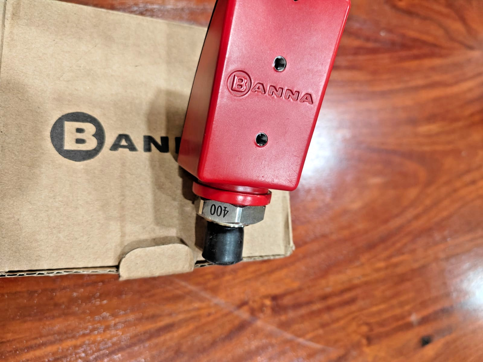 BANNA PE100-P250G14HT2A Pressure Transmitter 0–250 Bar, 24VDC, 4–20mA