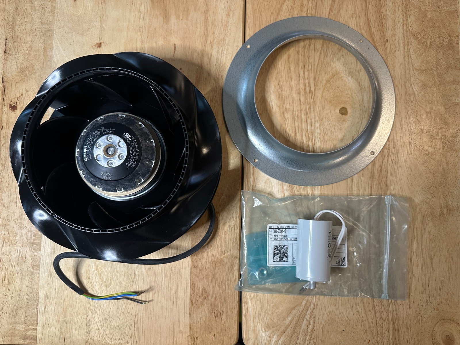 ebm-papst R2E225-RA40-21 AC Centrifugal Blower Fan 115V w/Capacitor + Inlet Cone