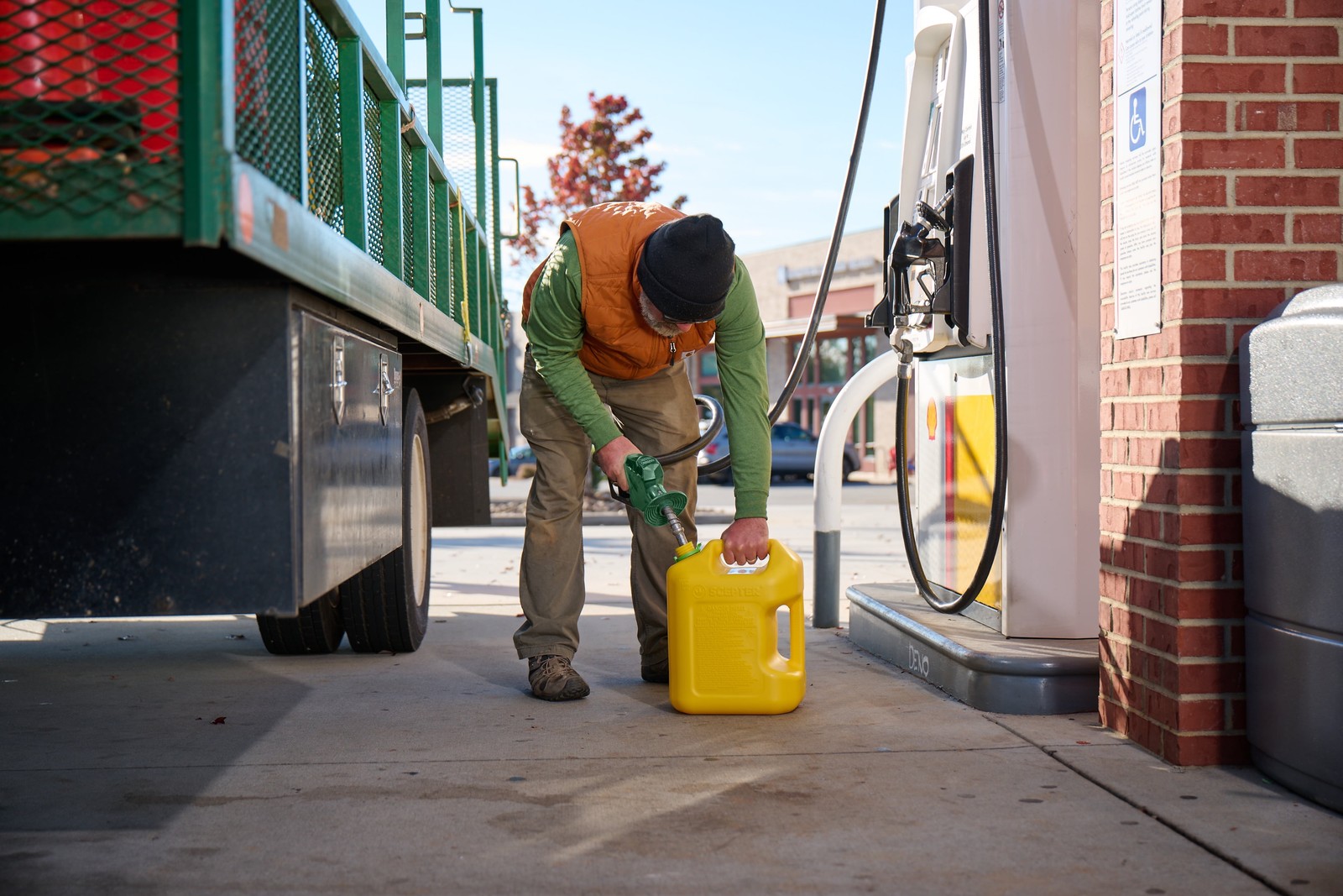5 Gallon Smartcontrol Dual Handle Diesel Fuel Container, FSCD571, Yellow Gas Can