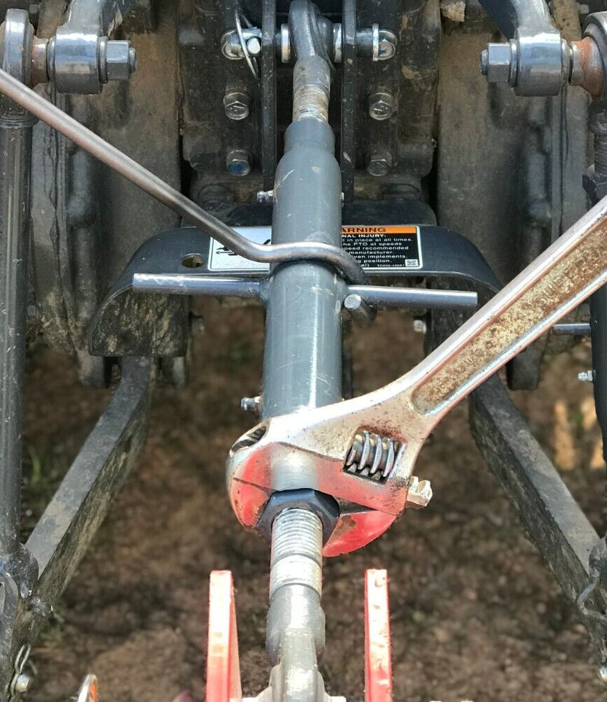 Top link/side link spanning wrench for tractors, Kubota and other, adjustment