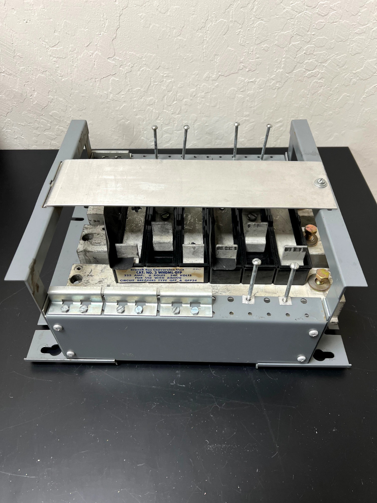 GTE SYLVANIA #HDK 30-4 W 600 AMP 3 PHASE METER MAIN SERVICE DISTRIBUTION PANEL