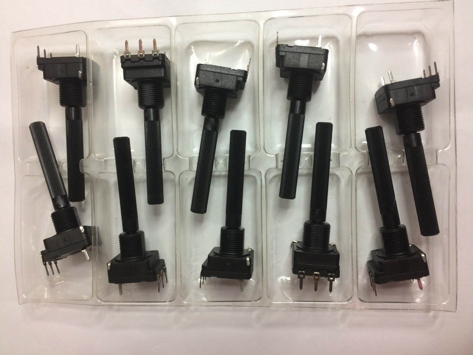 5pcs of PC16SV-10IP06-253A-2020 Vertical Potentiometer 25K Ohm SQ Thru-Hole