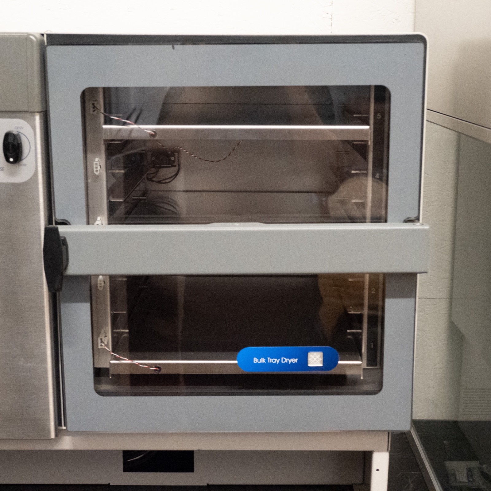 Labconco FreeZone Bulk Tray Dryer 7806020 Heated Shelf Lyophilizer Tested