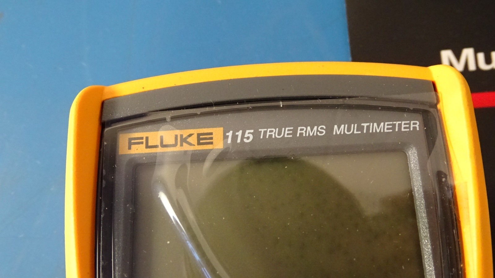 Fluke 115 True RMS Digital Multimeter