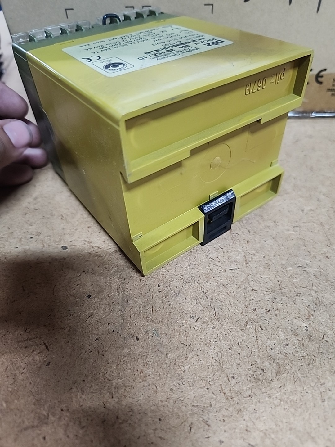 PILZ PNOZ V 30 s 24 V DC Safety Relay 474790, 176177
