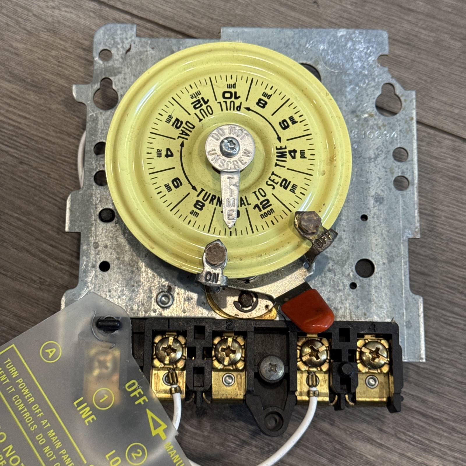 Intermatic Model E10694 Analog Mechanical Dial Timer Part with WG1573-5 motor