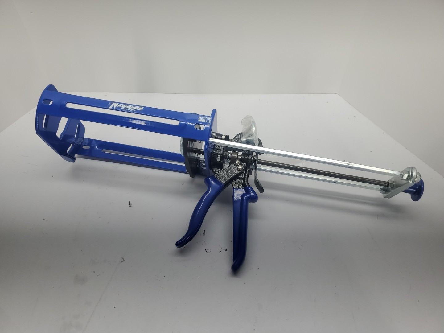 Newborn Multi Ratio 655-XSP 2part Epoxy Applicator 600ml x 300ml/600ml X 600ml