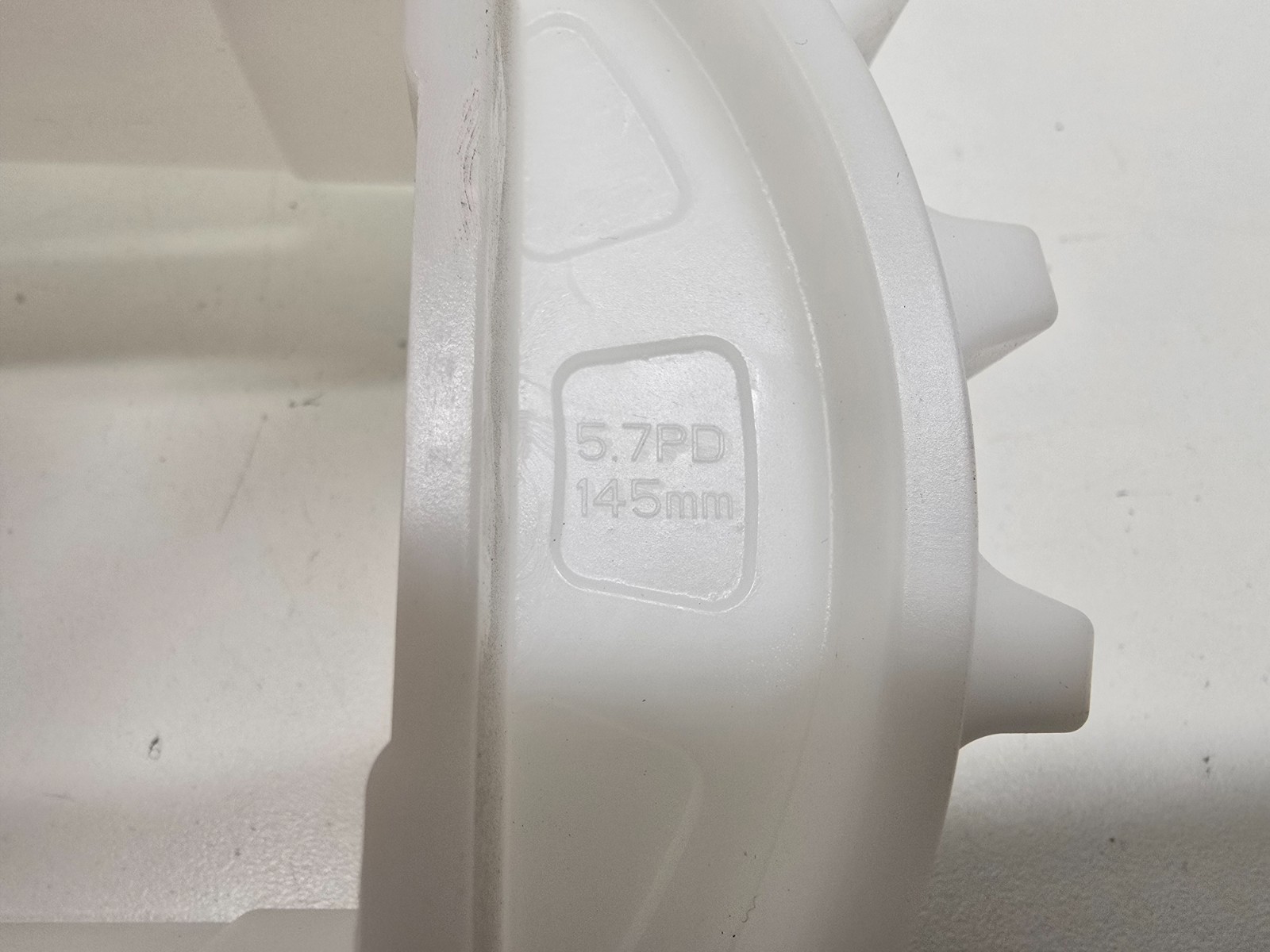 NEW OLD STOCK! INTRALOX 18 TOOTH 145MM PLASTIC SPROCKET S1400 57PD