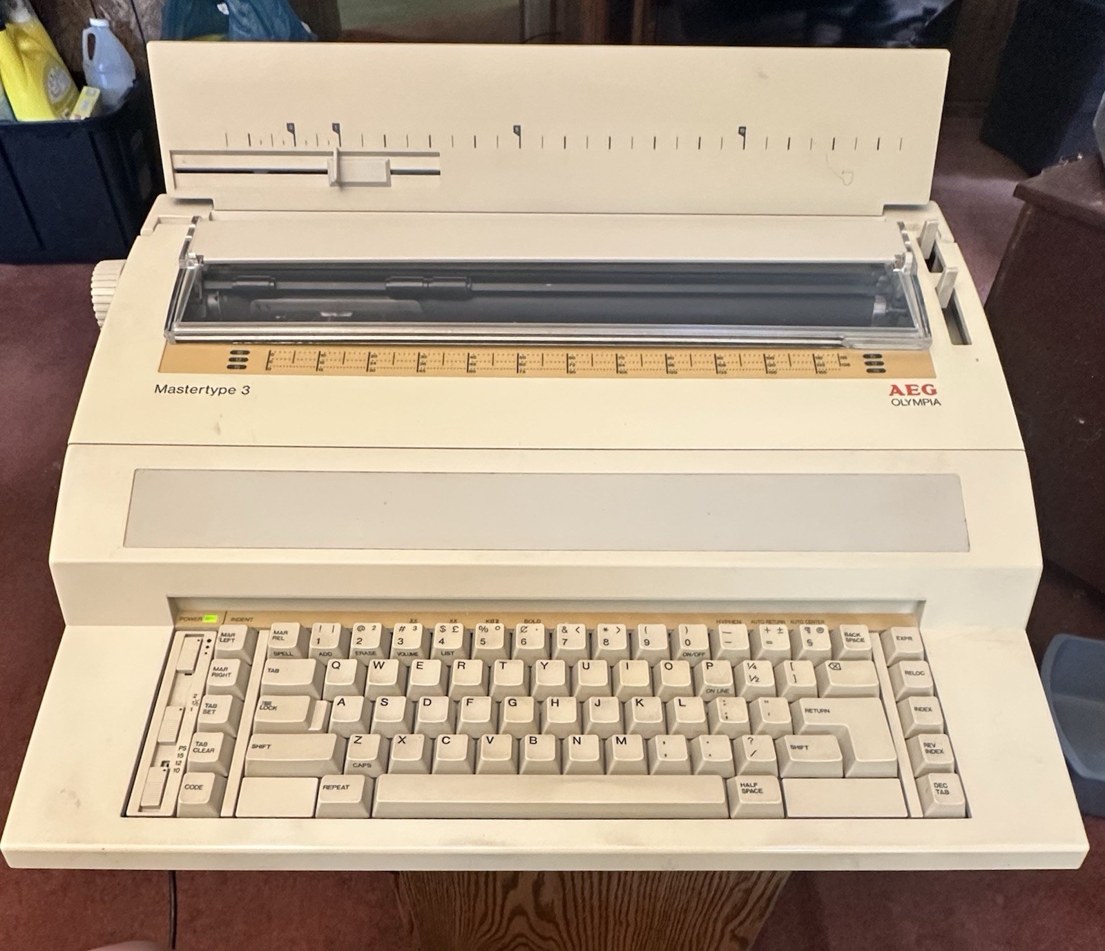 Olympia Mastertype 3 EW-1000 Electronic Typewriter Correction – Clean / Tested!