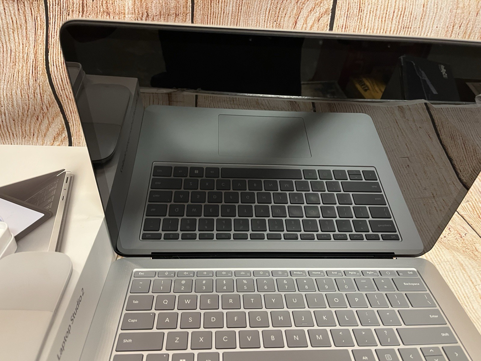 Microsoft Surface Laptop Studio 2 14.4 2K TOUCH i7-13700H 32GB 1TB SSD RTX 4050