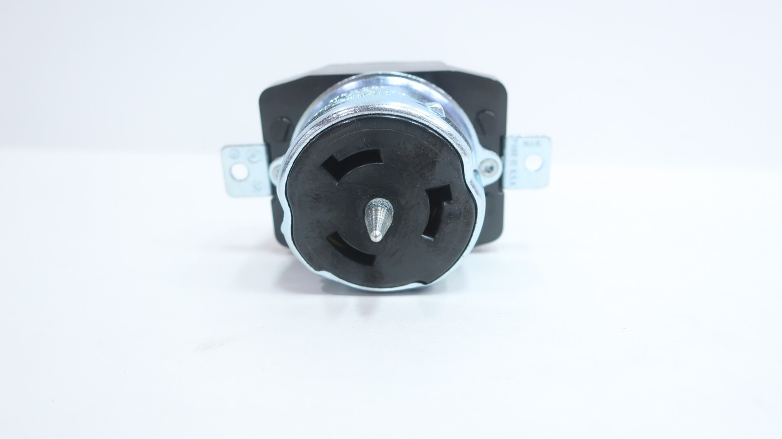 Hubbell CS8169 Locking Receptacle 4w 3p 480v-ac 50a