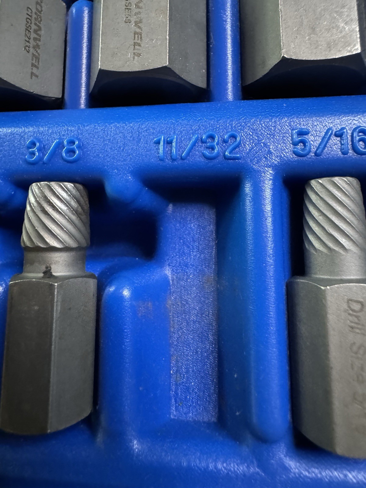 Cornwell Tools 24 Piece Screw Extractor Set, Model CTGSEST25, SAE, with Box