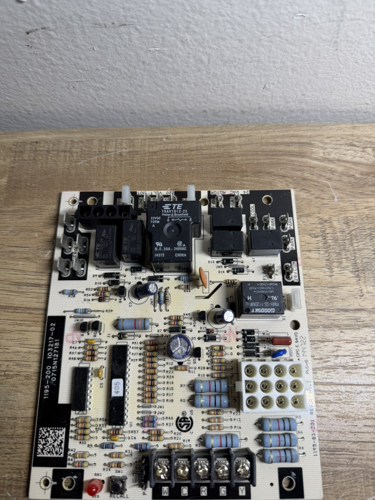 1195-200 Furnace Fan Control Circuit Board Tested & Working 103217-02
