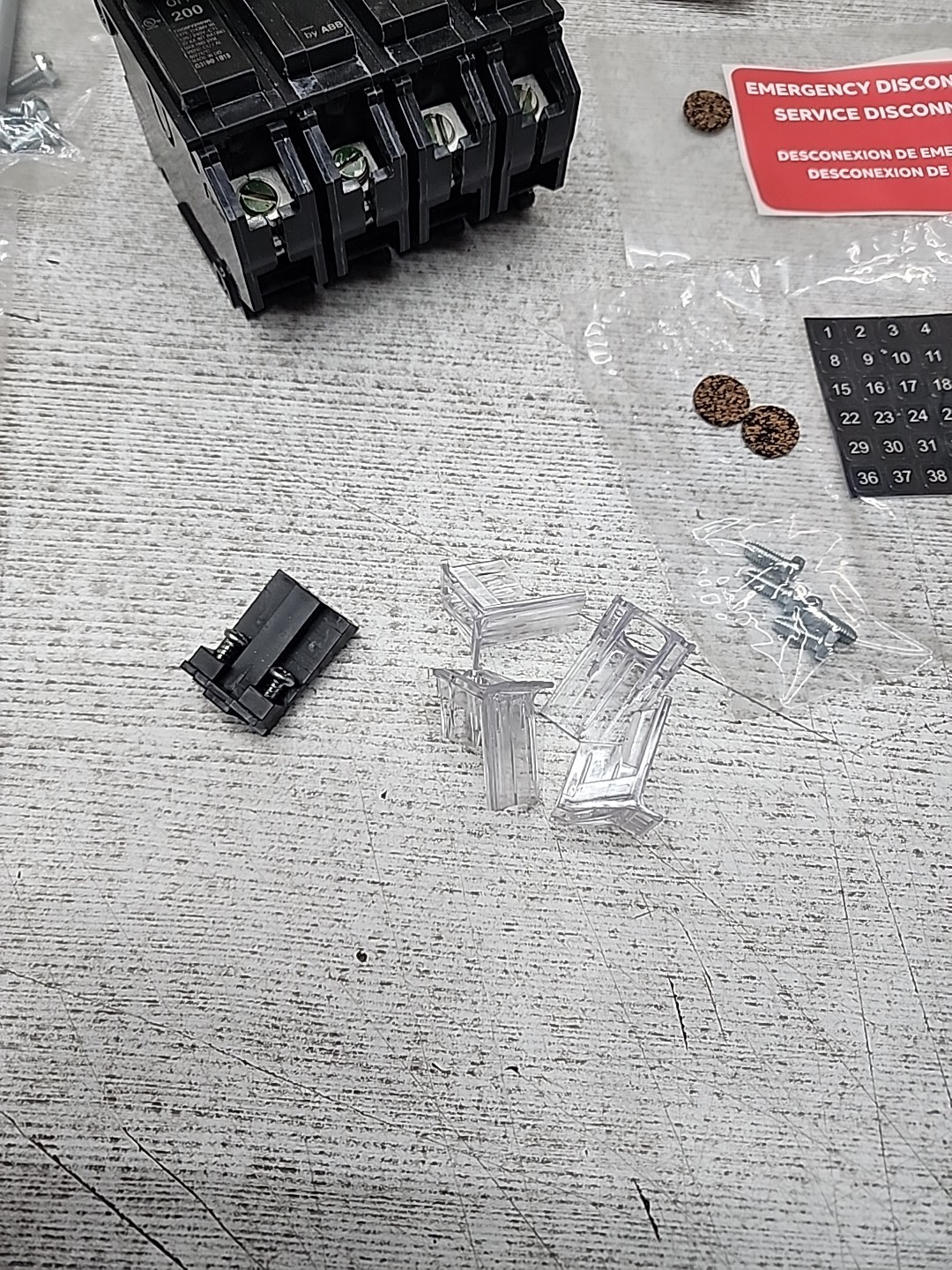 GE THQMV200WL 200 Amp 120/240 Volt 2-Pole Plug-In Mount  Main Circuit Breaker