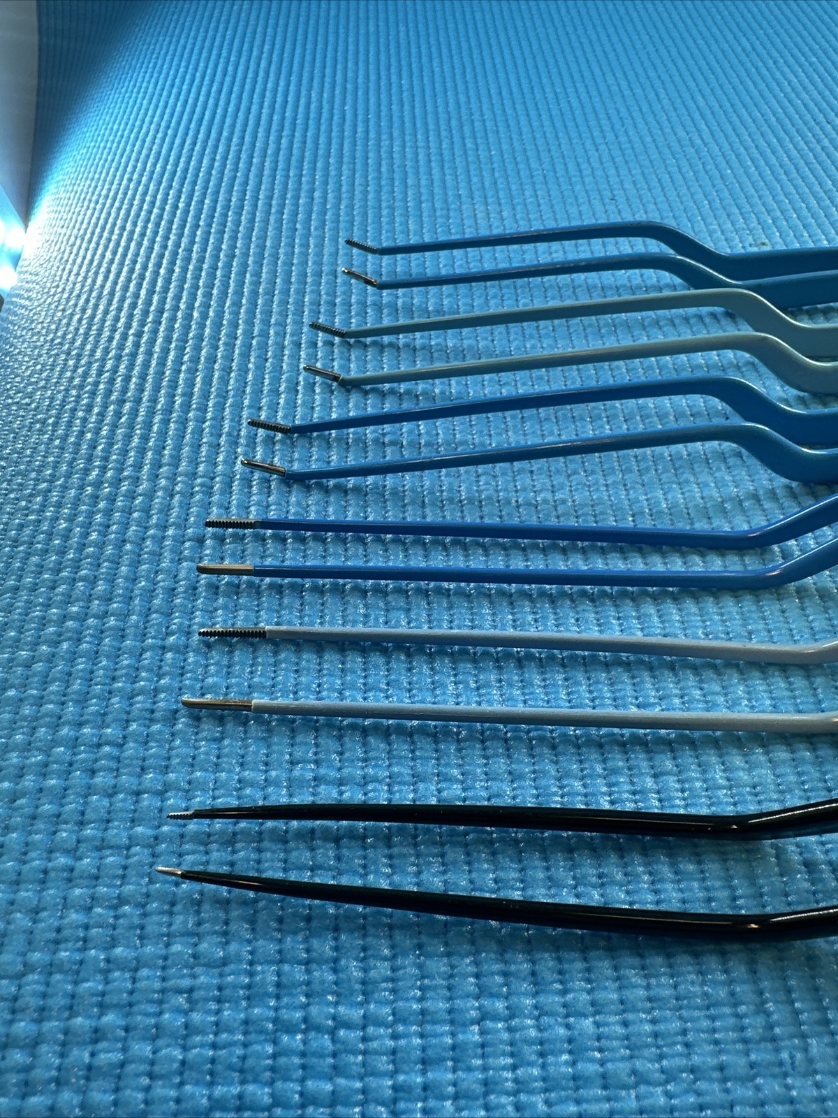 6 Bovie Bipolar Bayonet Forceps Straight, And Curved And 1 Cord