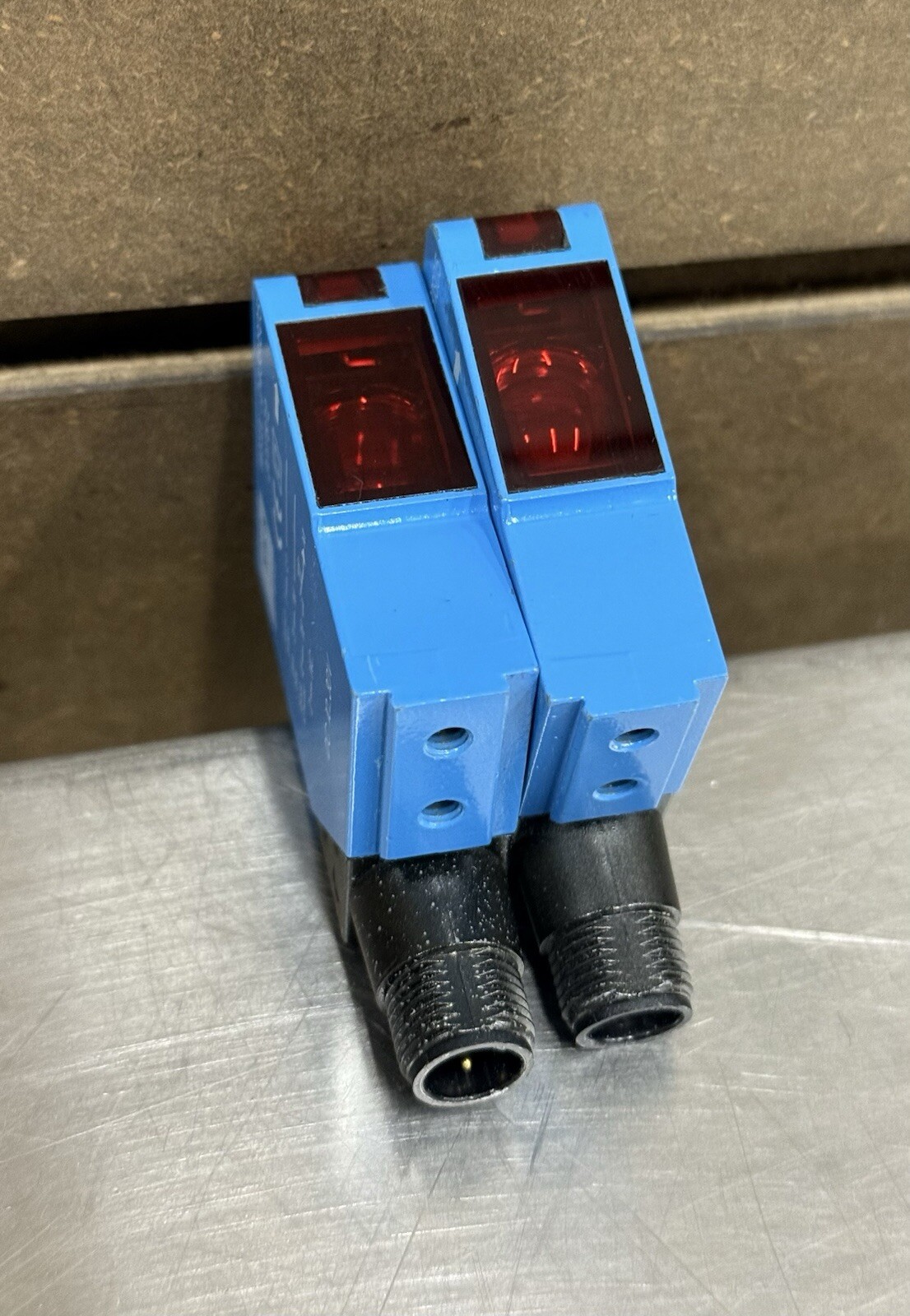 Lot Of 2 – Sick WS12L-D4381S05 2017872 Laser Light – Used