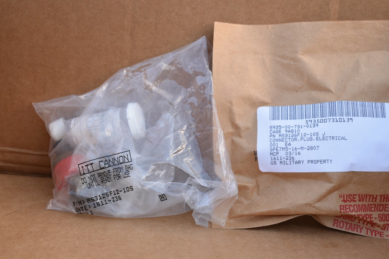 ITT Cannon MS3126F12-10S Military Connector 10 Pin connector 5935-00-731-0139