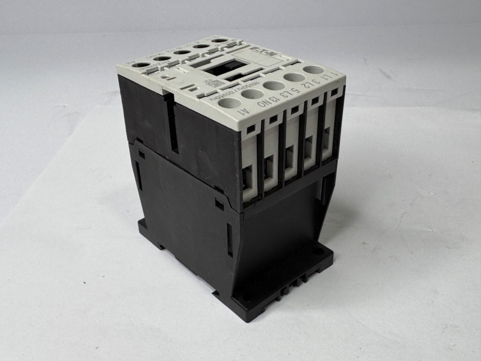 Eaton DILM15-10, XTCE015B10A, / 4YTV5