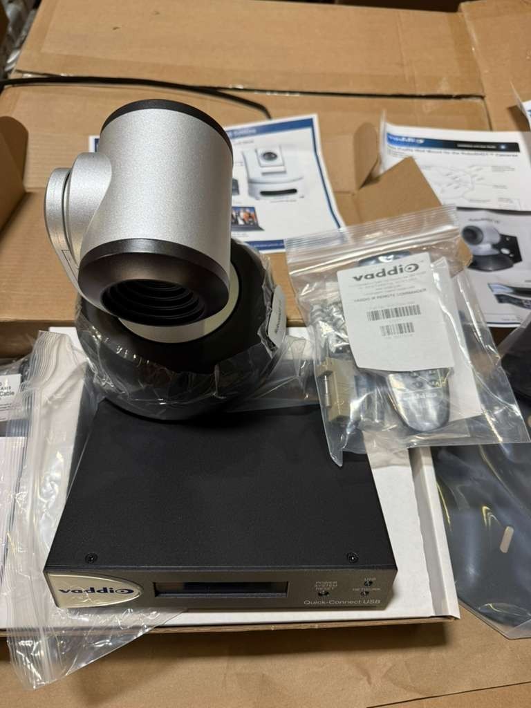 Vaddio RoboSHOT 12 HD PTZ Silver Video Conferencing Camera w/ connector, remote