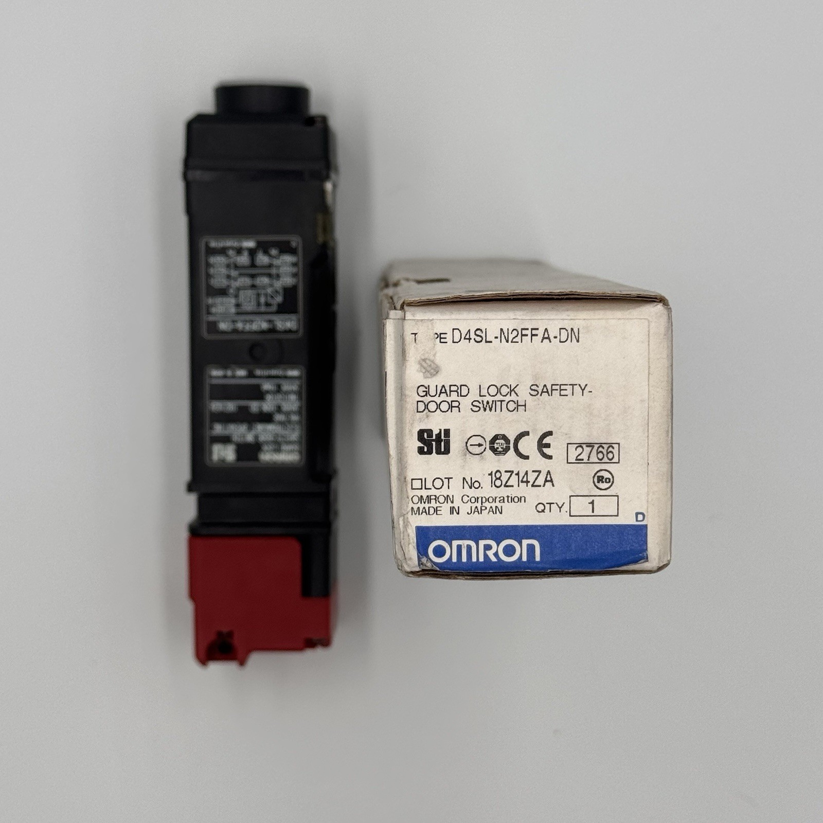 New OMRON Safety Door Switch D4SL-N2NFG-DN