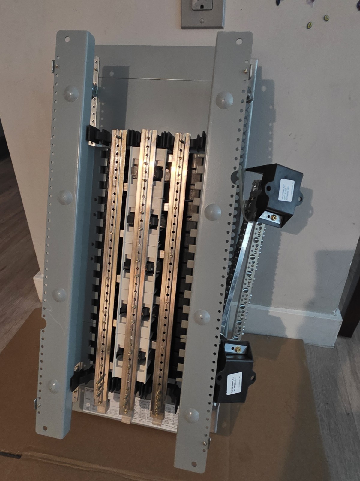 Eaton PRL1X Panelboard Interior 100 Amp 120/208V 3PH 4W 30 Space BA Breakers