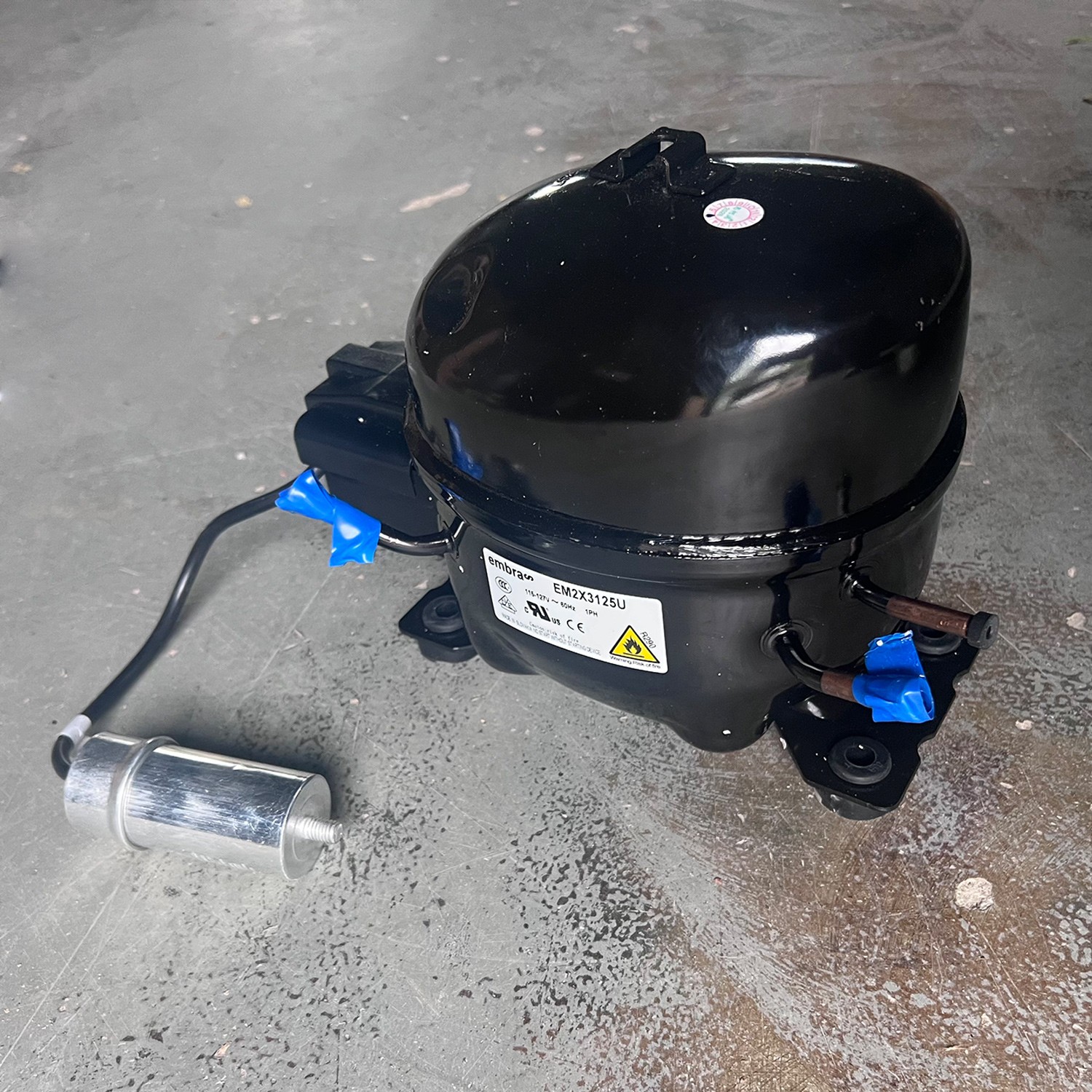 New For Embraco EM2X3125U Thermally Protected Compressor 115-127V 60 Hz 1PH