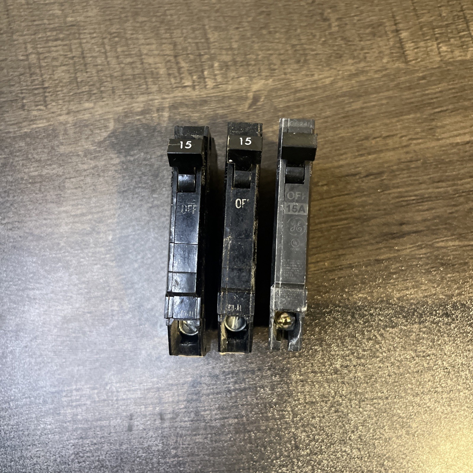 Lot of 3 GE THQP115 15A 120V 1 POLE TYPE TQP THQP CIRCUIT BREAKER