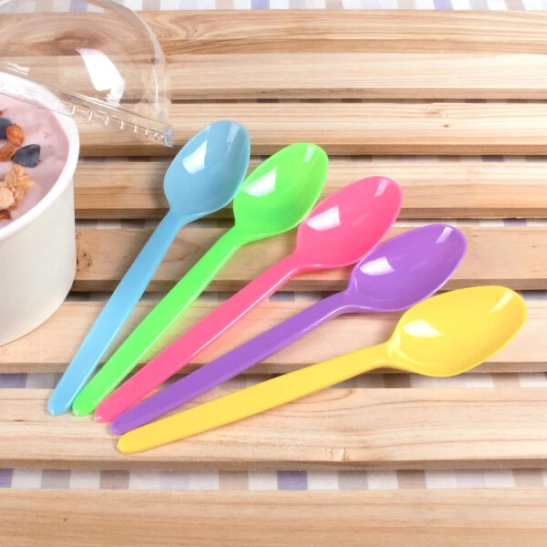 Karat PS Plastic Heavy Weight Tea Spoons – Rainbow – 1,000 ct, U2100 (Rainbow)
