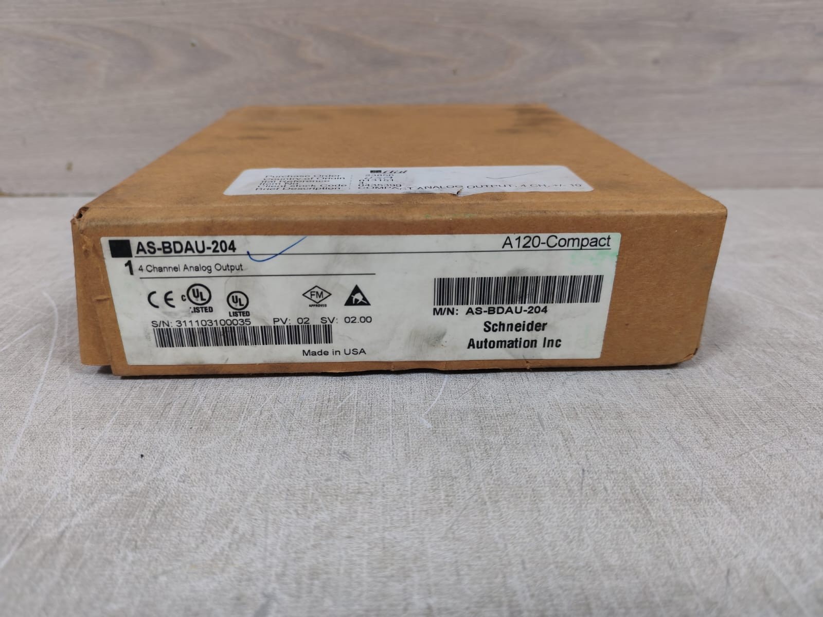 SCHNEIDER A120-COMPACT AS-BDAU-204 4 CHANNEL ANALOG OUTPUT