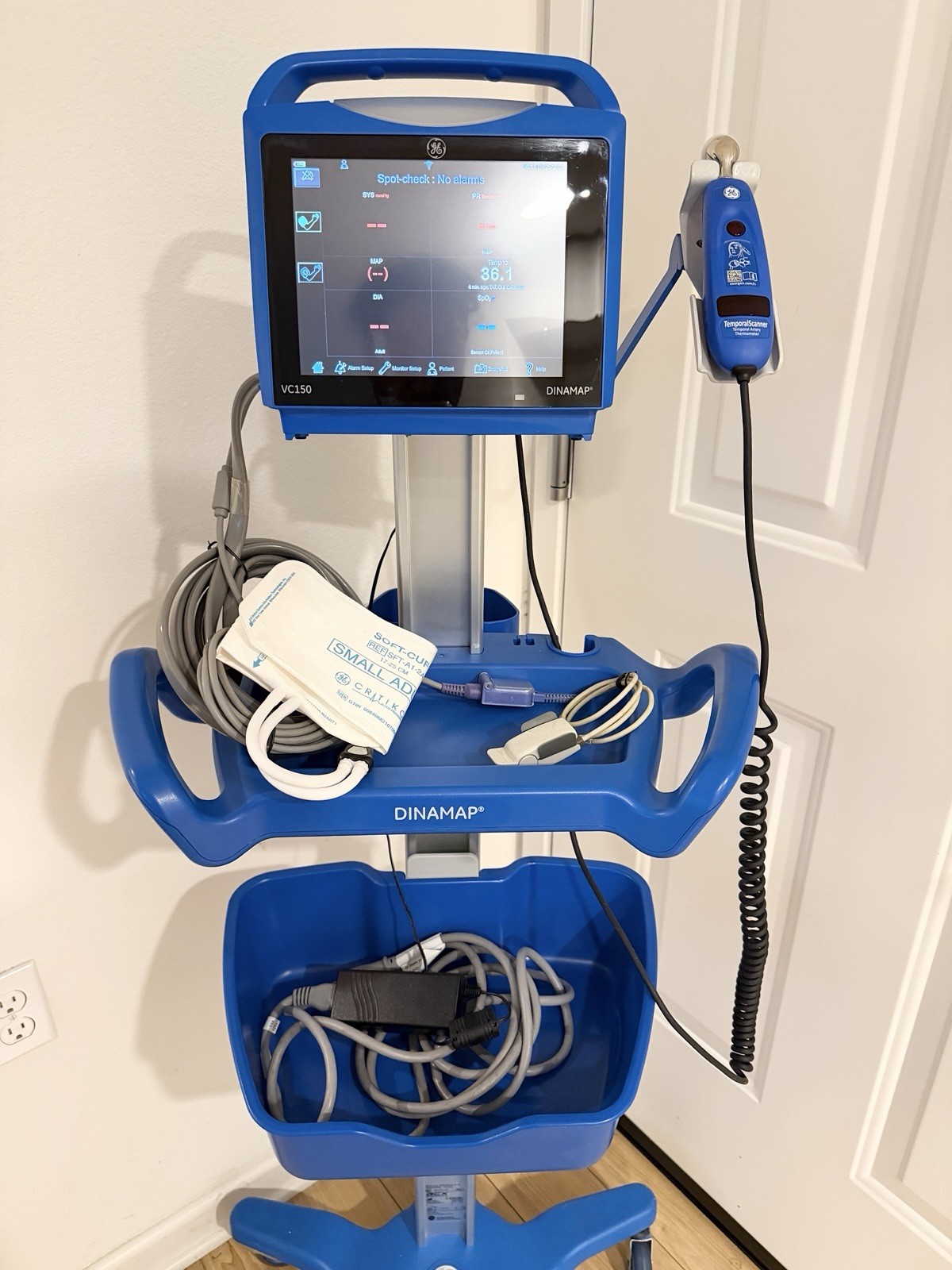 GE Carescape Dinamap VC150 Vital Signs Monitor w/ Accessories/Local Pick up Only