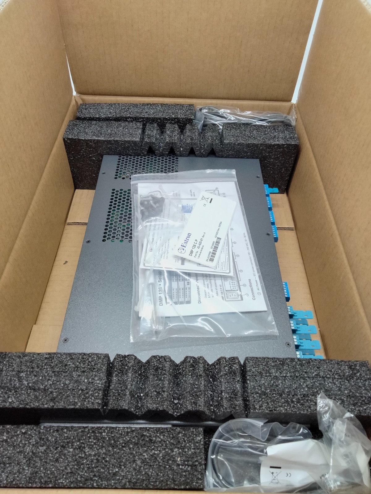 Extron DMP 128 C P Digital Matrix Processor 43-420-01 new sealed