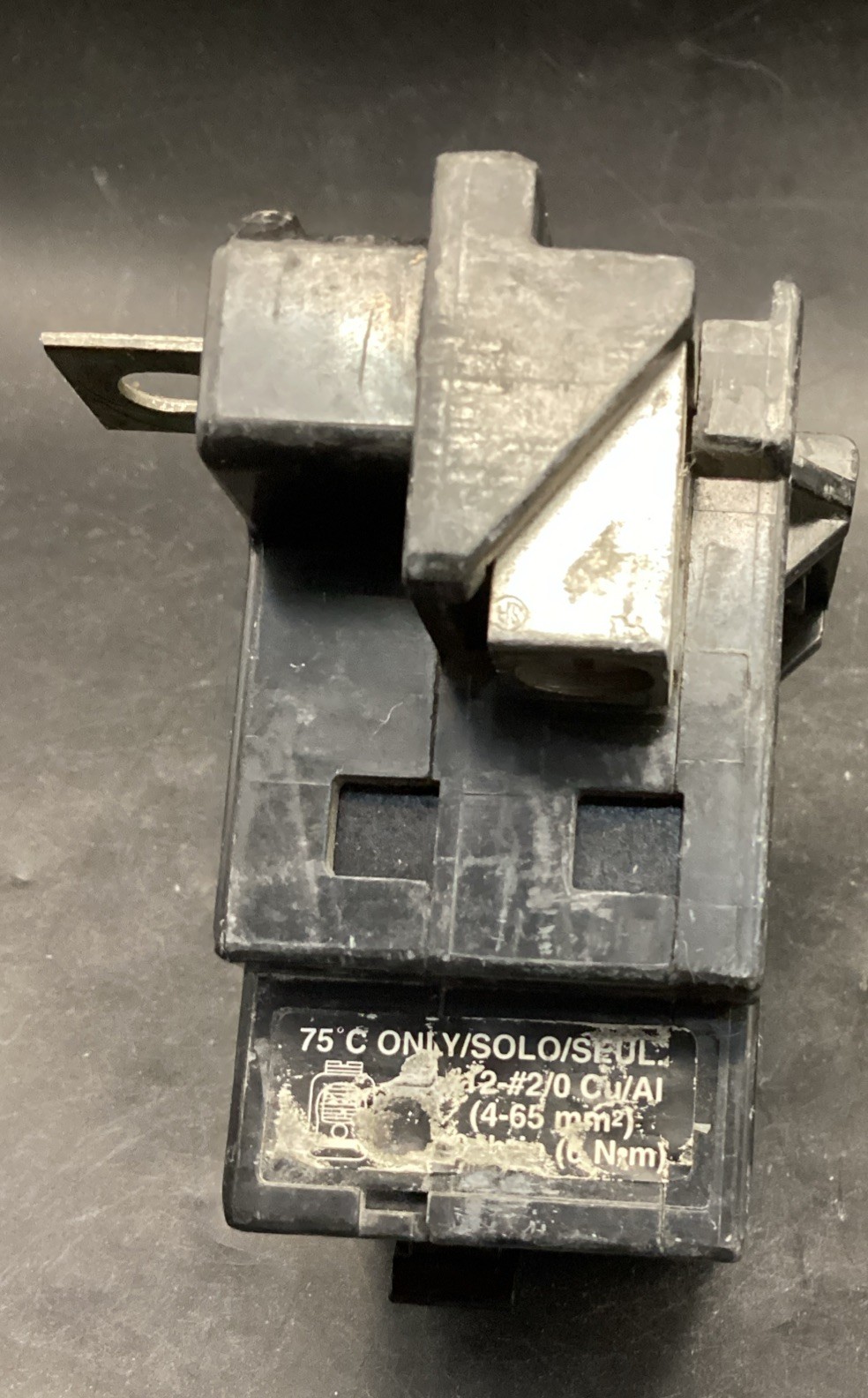USED Square D QOM100VH8106 22kA 2 Pole 100 Amp Bolt On Main Circuit Breaker