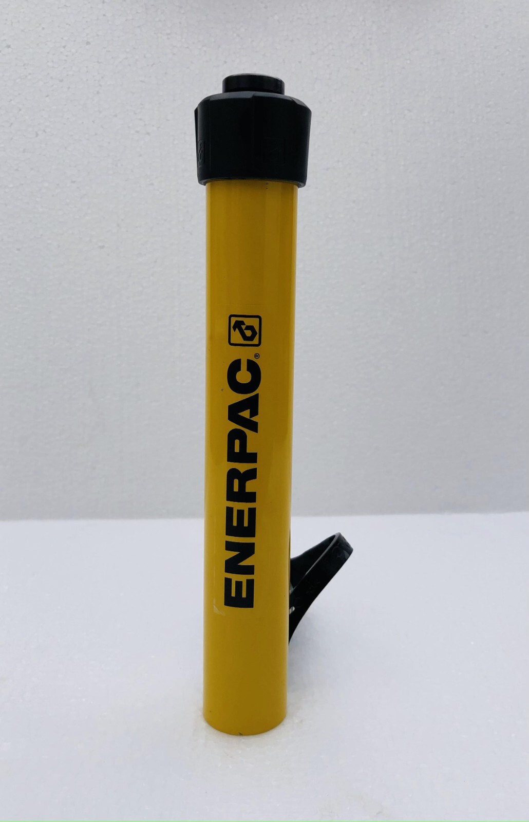 Enerpac RC 57 Trio Hydraulic Cylinder Single Acting 5 Ton Capacity 7″ Stroke