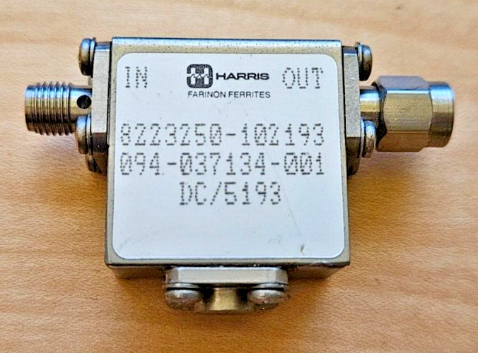 Harris Farinon Ferrites 8223250-102193 094-037134-001 2.3-2.8GHz RF Isolator SMA