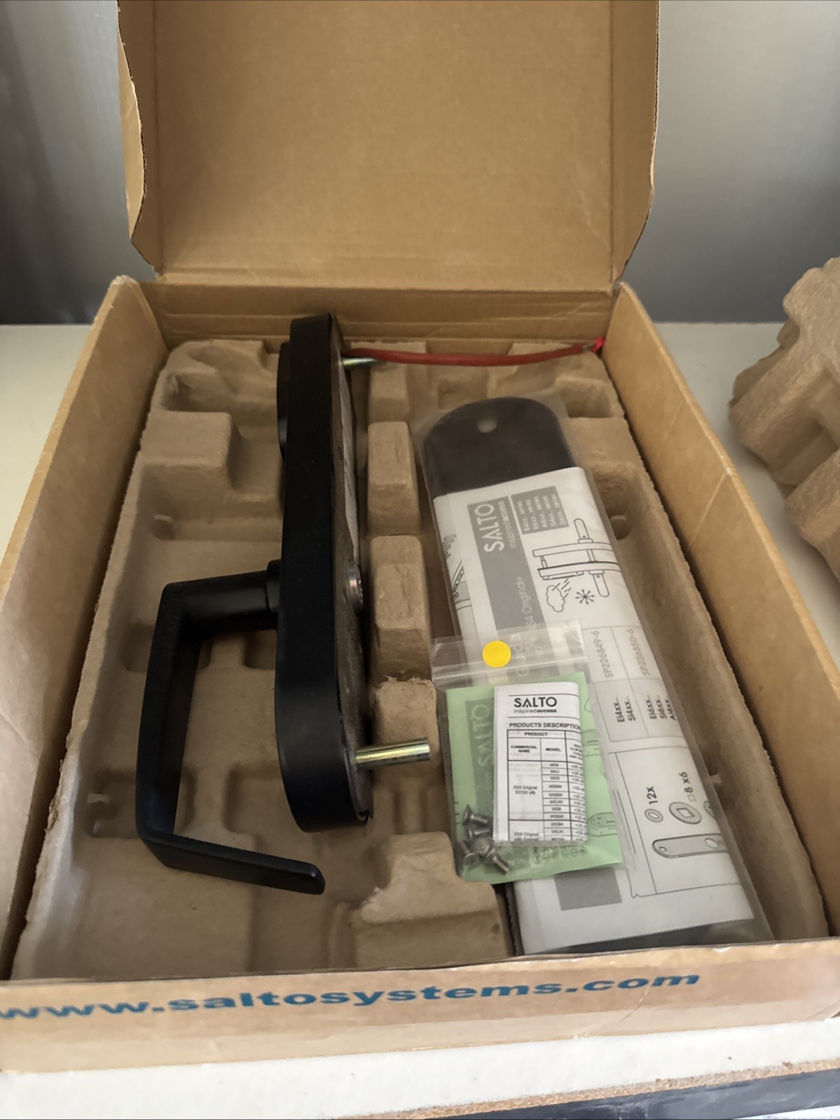 Salto AM650N00NEBH8E5 Missing Parts
