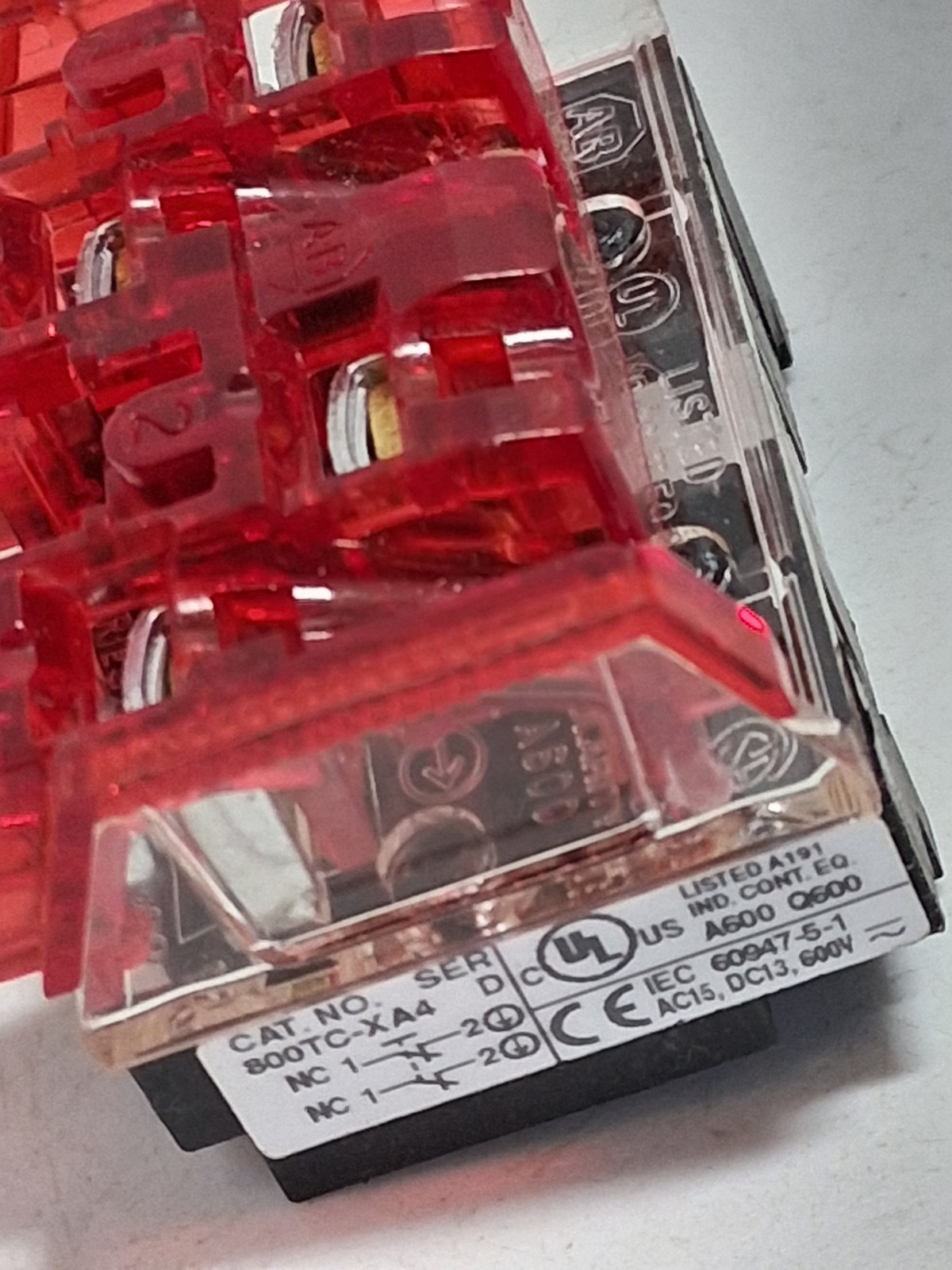ALLEN BRADLEY 800TC-XA4 SHALLOW CONTACT BLOCK 2NC FINGER SAFE SERIES D NNB