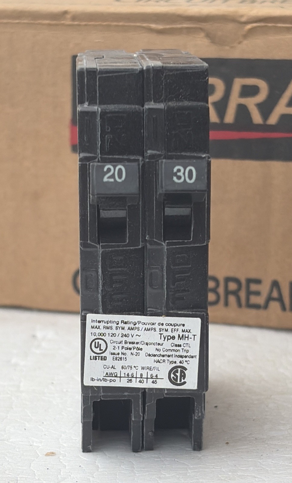 MURRAY MP2030 TYPE MH-T two single pole Twin Tandem 20A / 30A Circuit Breaker
