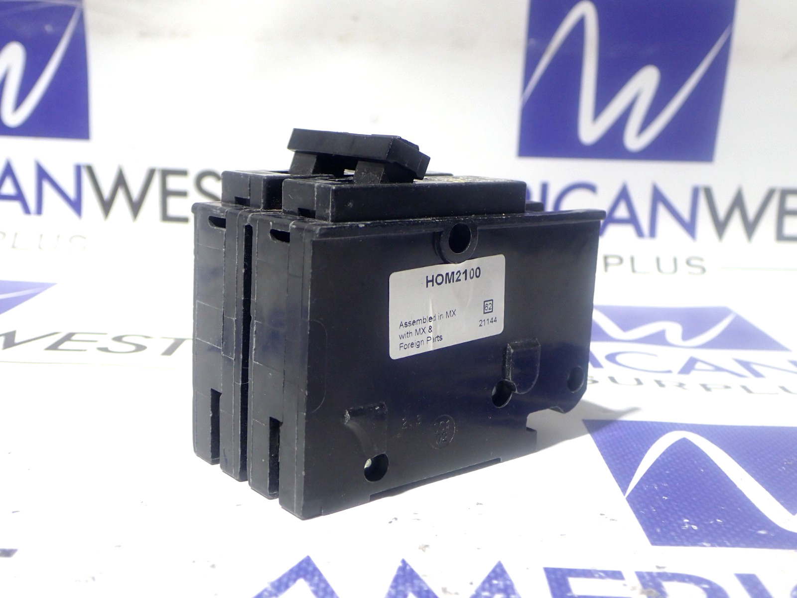 Square D HOM2100 2 Pole 100 Amp 120/240 Volt 10kA Plug On Circuit Breaker