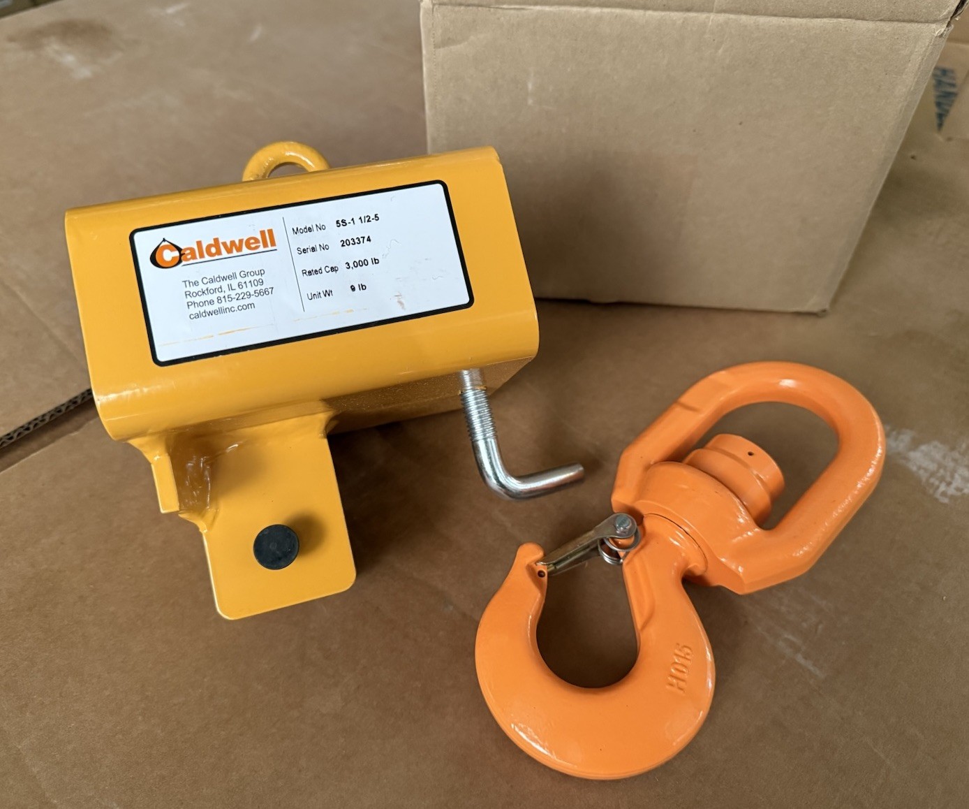 CALDWELL 5S-1-1/2-5 Forklift Lifting Hook 5 1/2 in x 10 1/4 in, Fixed Boom, Fork