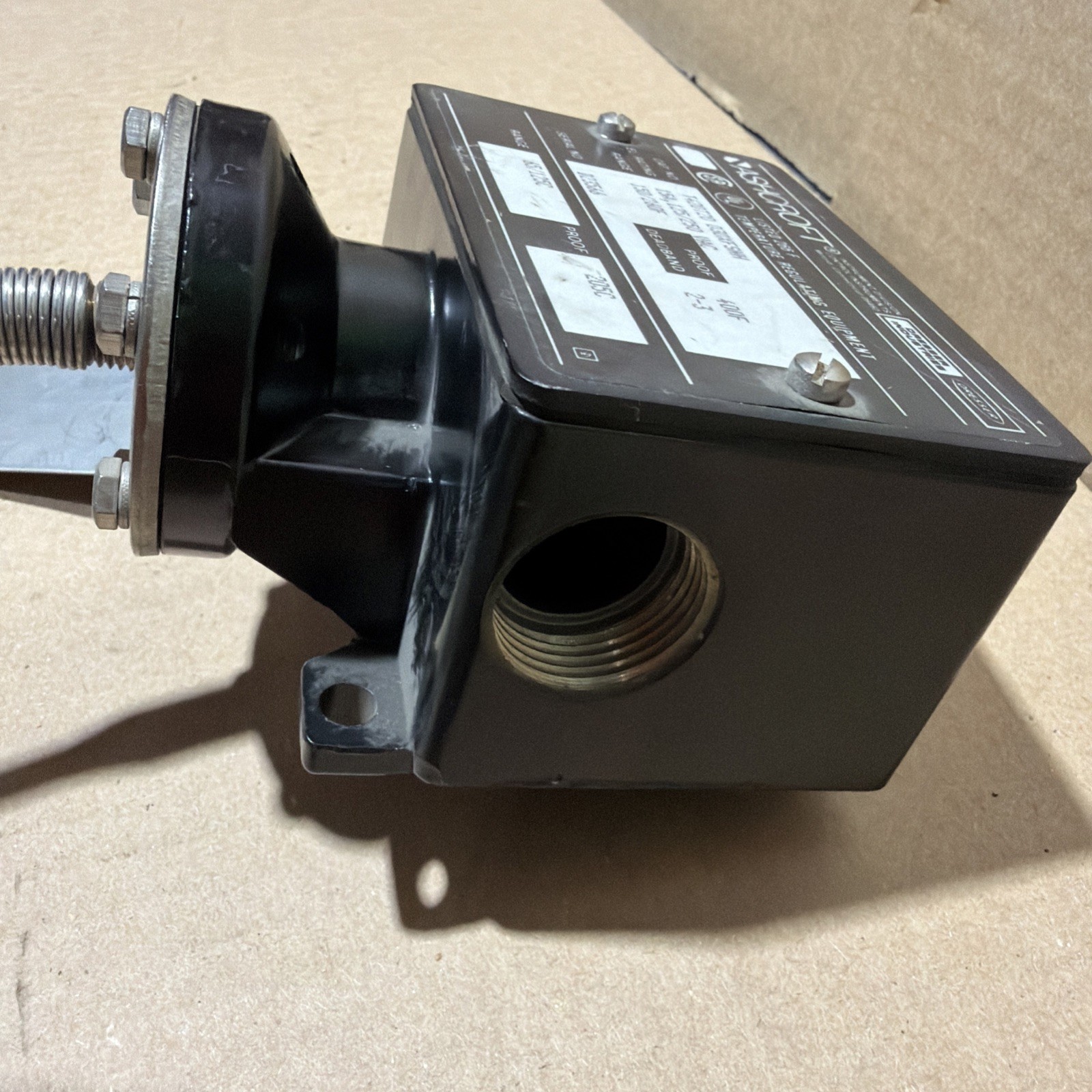 Ashcroft T420T20 030XFSNH Temperature Regulating Equipment 150-260f 125/250v-ac